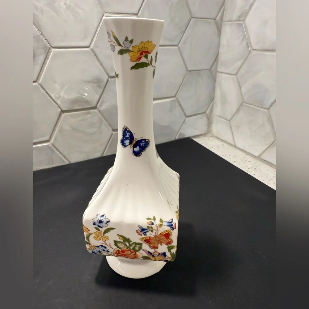 Aynsley Vintage Cottage Garden Floral Mini Bud Vase 70’s Fine Bone China England